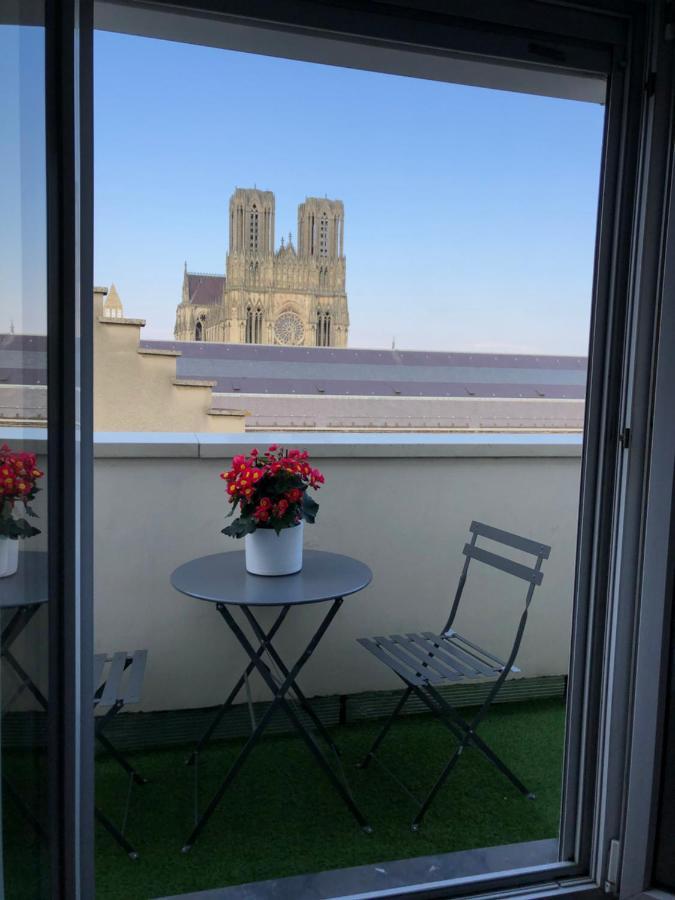 Studio Cosy Vue Cathedrale Reims Exterior photo